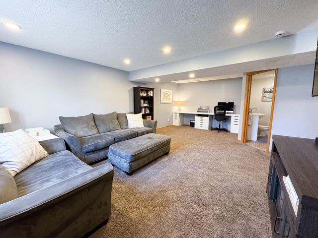 128 E Channing Avenue, Fergus Falls, MN 56537