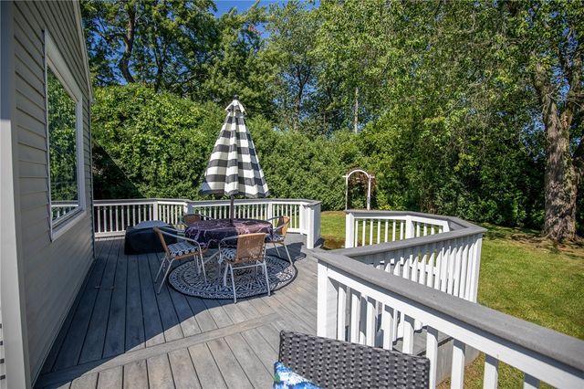 86 Sierra Drive, Greece, NY 14616