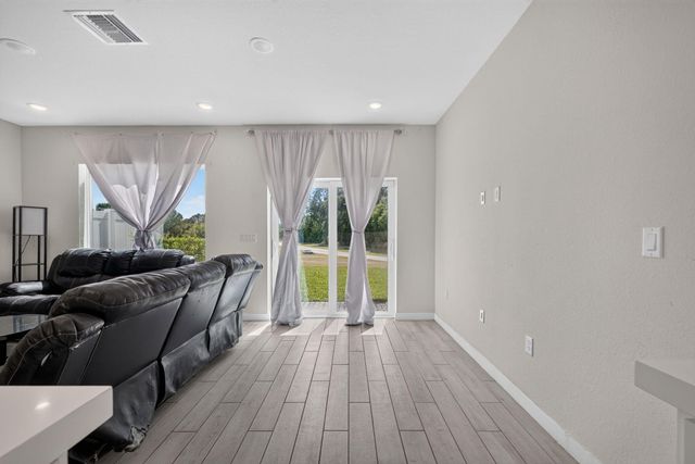 608 NE WATERS EDGE Lane, Port St. Lucie, Port St Lucie, FL 34983
