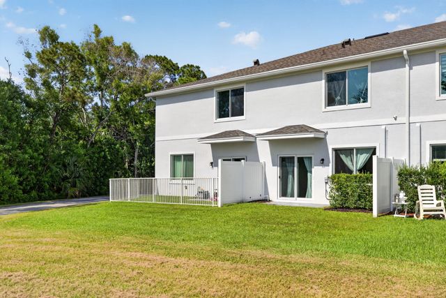 608 NE WATERS EDGE Lane, Port St. Lucie, Port St Lucie, FL 34983