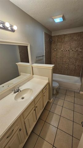 3310 Indian Mound Trail, Crosby, TX 77532