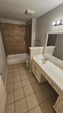 3310 Indian Mound Trail, Crosby, TX 77532