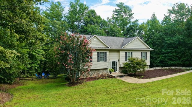 2031 Cam Drive, Morganton, NC 28655