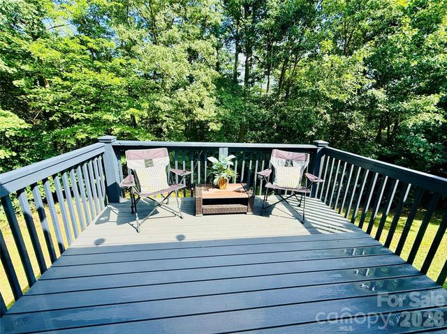 2031 Cam Drive, Morganton, NC 28655