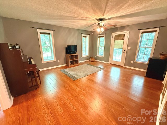 2031 Cam Drive, Morganton, NC 28655