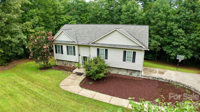 2031 Cam Drive, Morganton, NC 28655