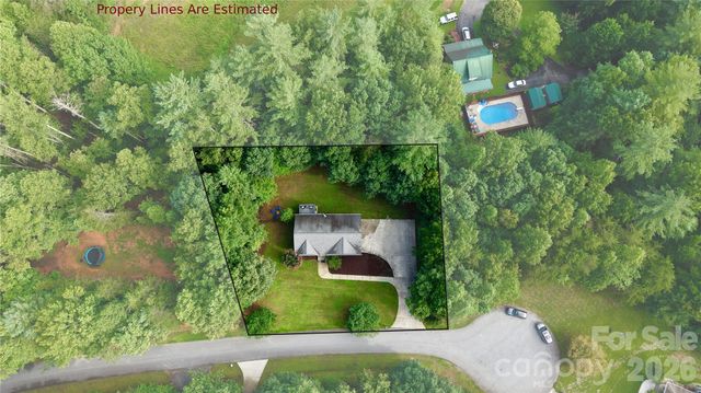 2031 Cam Drive, Morganton, NC 28655