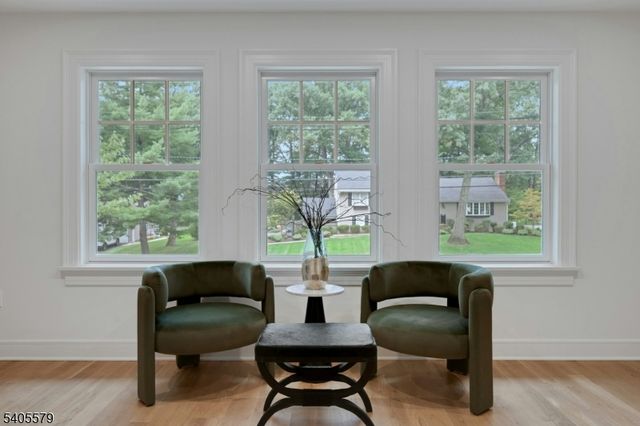 38 Brookside Ter, North Caldwell Boro, NJ 07006