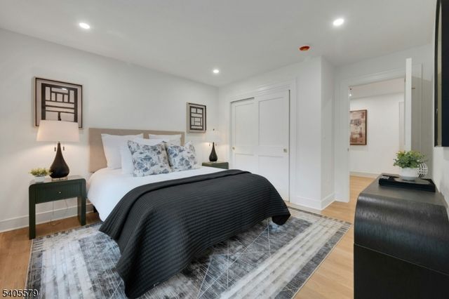 38 Brookside Ter, North Caldwell Boro, NJ 07006