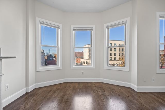 118 Dorchester Street 3, Boston, MA 02127