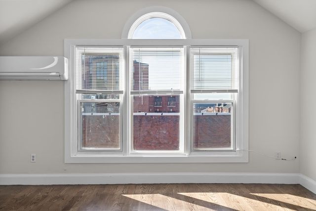 118 Dorchester Street 3, Boston, MA 02127