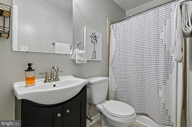 3838 TWIN LAKES CT, Baltimore, MD 21244