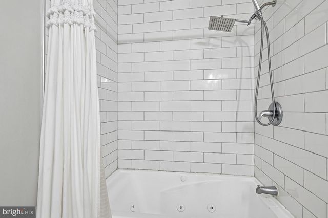 3838 TWIN LAKES CT, Baltimore, MD 21244