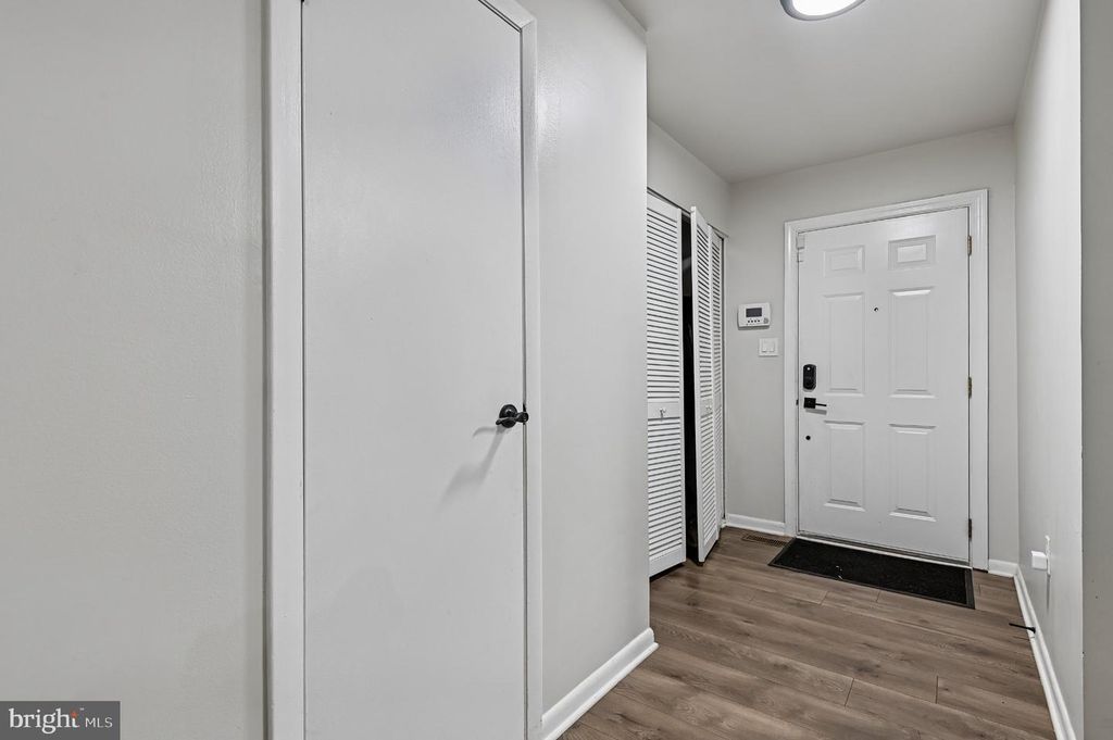 Image 3 of property listing at 3838 TWIN LAKES CT, Baltimore, MD 21244