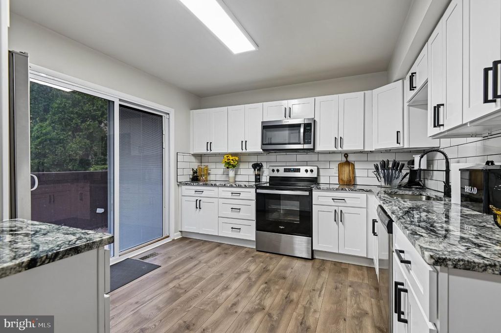 Image 4 of property listing at 3838 TWIN LAKES CT, Baltimore, MD 21244