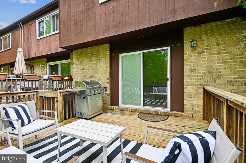 Image 31 of property listing at 3838 TWIN LAKES CT, Baltimore, MD 21244