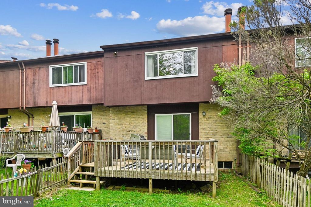 Image 33 of property listing at 3838 TWIN LAKES CT, Baltimore, MD 21244
