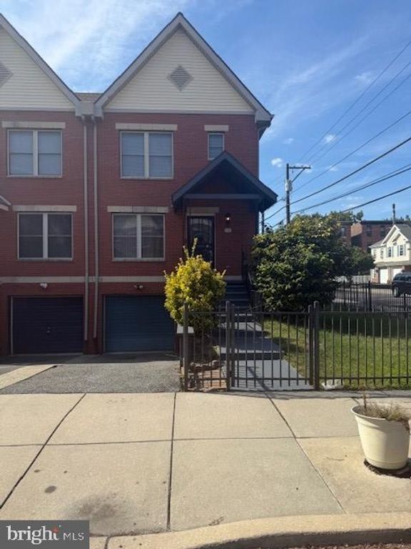 1416 N GRATZ ST, Philadelphia, PA 19121