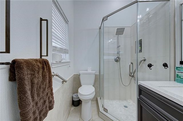 108 E Broadway Ave Ave, Portland, TX 78374