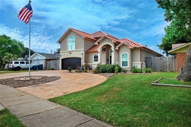 108 E Broadway Ave Ave, Portland, TX 78374