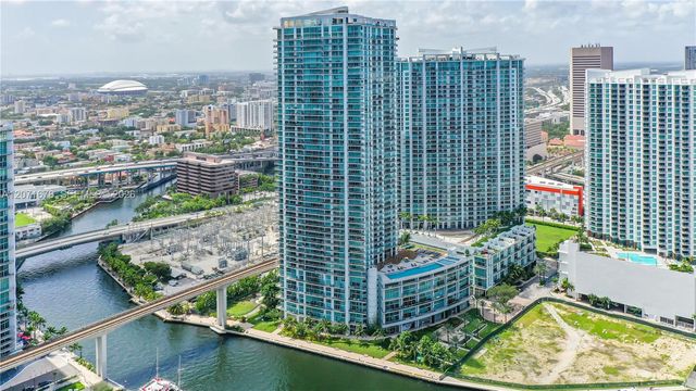 92 SW 3rd Street 1803, Miami, FL 33130