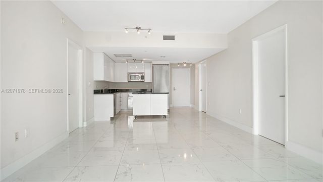 92 SW 3rd Street 1803, Miami, FL 33130