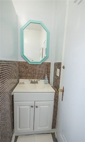 803 W Maple Street, Rogers, AR 72756