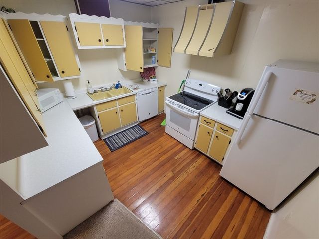 803 W Maple Street, Rogers, AR 72756