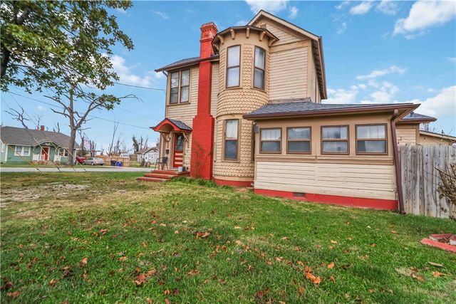 803 W Maple Street, Rogers, AR 72756