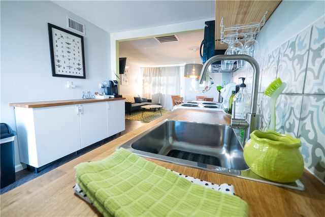 803 W Maple Street, Rogers, AR 72756