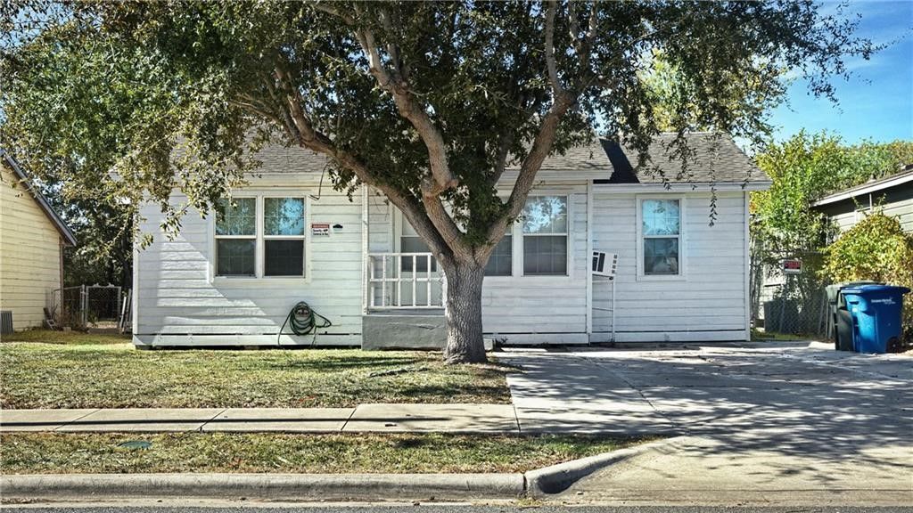 4533 W Nesbitt Dr, Corpus Christi, TX 78415 — exterior