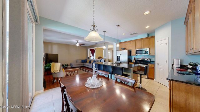 816 QUIET STONE Lane, Orange Park, FL 32065