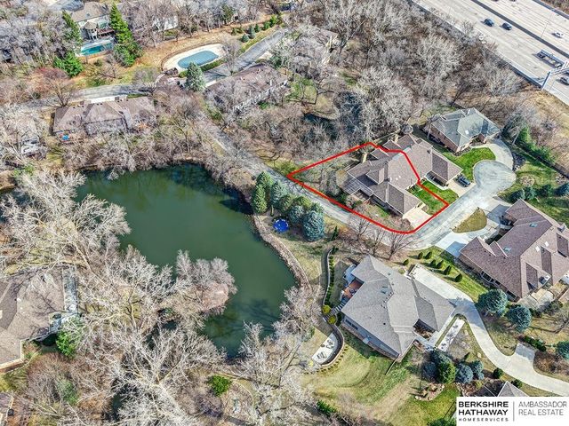 11120 Pine Plaza, Omaha, NE 68144