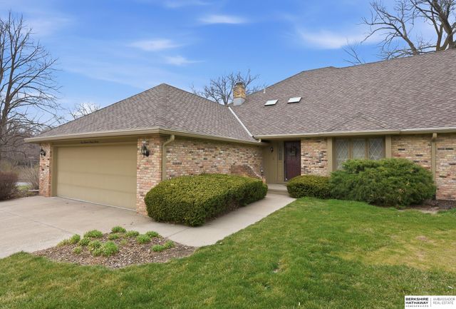 11120 Pine Plaza, Omaha, NE 68144