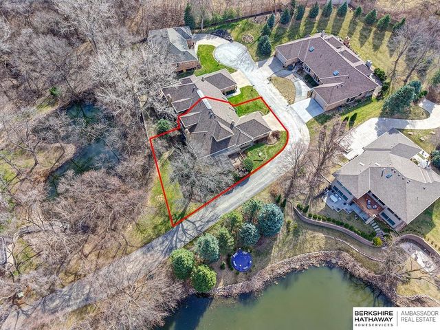 11120 Pine Plaza, Omaha, NE 68144