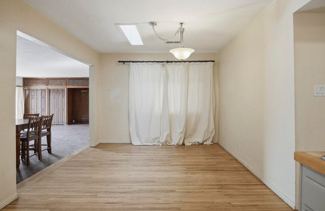 2824 Vermont Street NE, Albuquerque, NM 87110