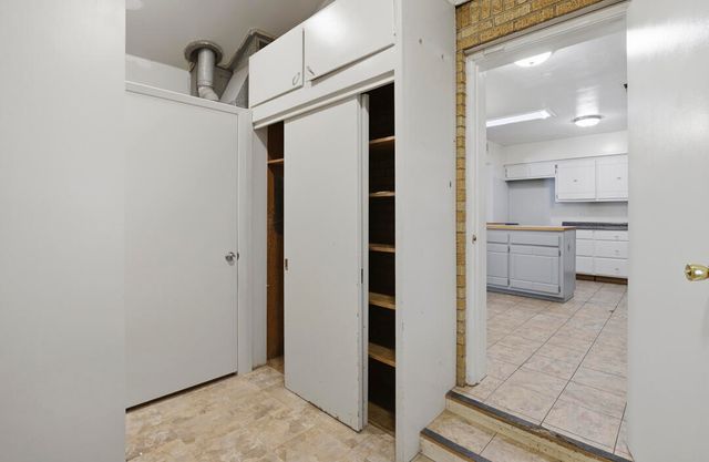 2824 Vermont Street NE, Albuquerque, NM 87110