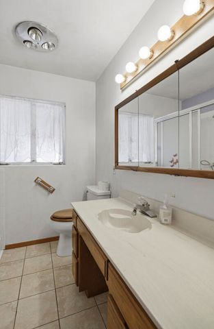 2824 Vermont Street NE, Albuquerque, NM 87110