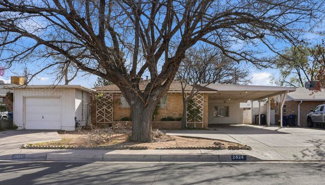 2824 Vermont Street NE, Albuquerque, NM 87110