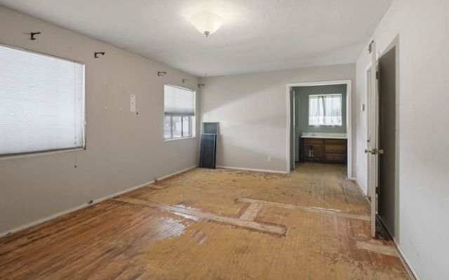 2824 Vermont Street NE, Albuquerque, NM 87110