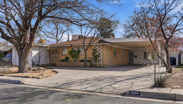 2824 Vermont Street NE, Albuquerque, NM 87110