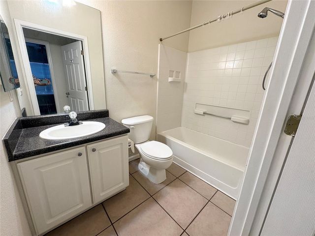 4802 51ST STREET W 102, Bradenton, FL 34210
