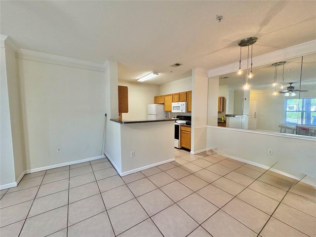 4802 51ST STREET W 102, Bradenton, FL 34210