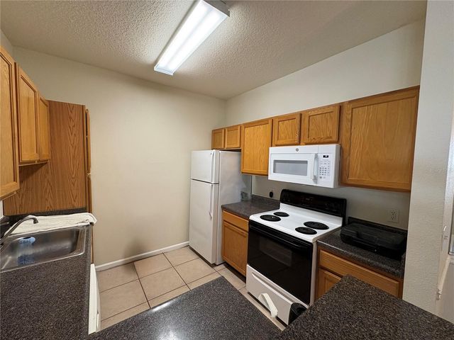 4802 51ST STREET W 102, Bradenton, FL 34210