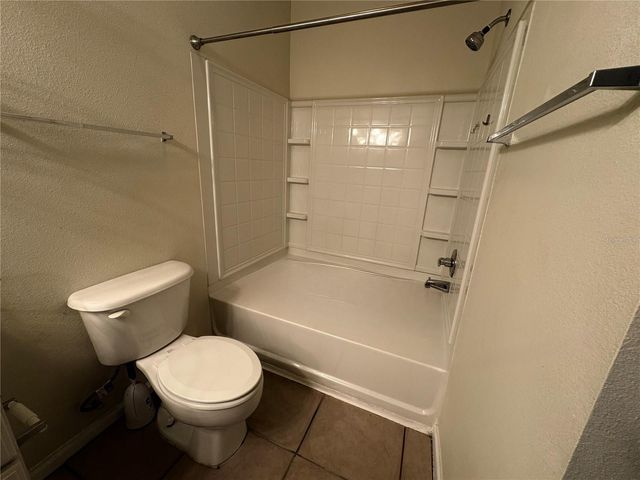 4802 51ST STREET W 102, Bradenton, FL 34210