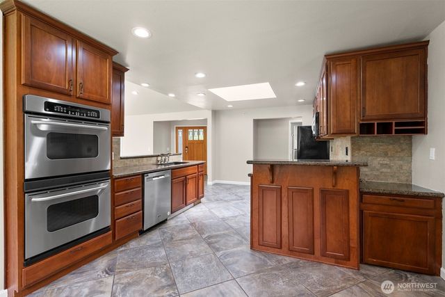 17210 SE May Valley Road, Renton, WA 98059