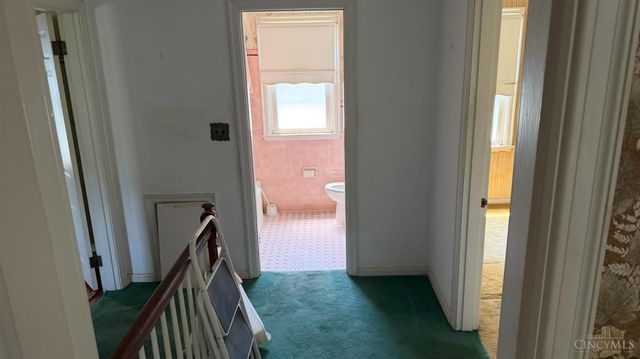 2615 Allaire Avenue, Cincinnati, OH 45239