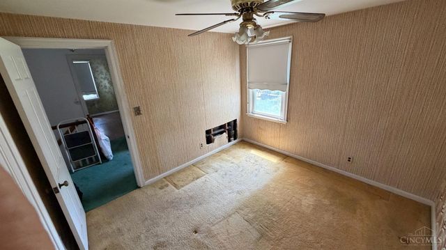 2615 Allaire Avenue, Cincinnati, OH 45239