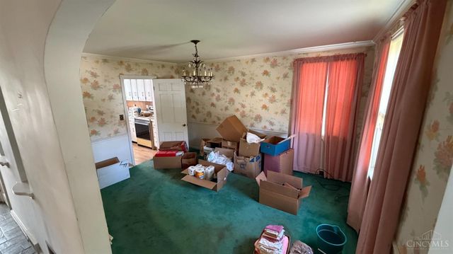 2615 Allaire Avenue, Cincinnati, OH 45239