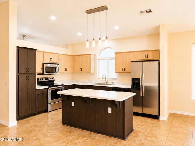 13871 W WINDSOR Avenue, Goodyear, AZ 85395